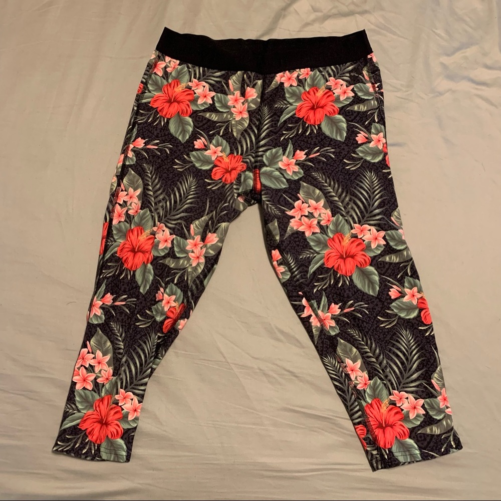 Hurley x Nike dri fit crop leggings